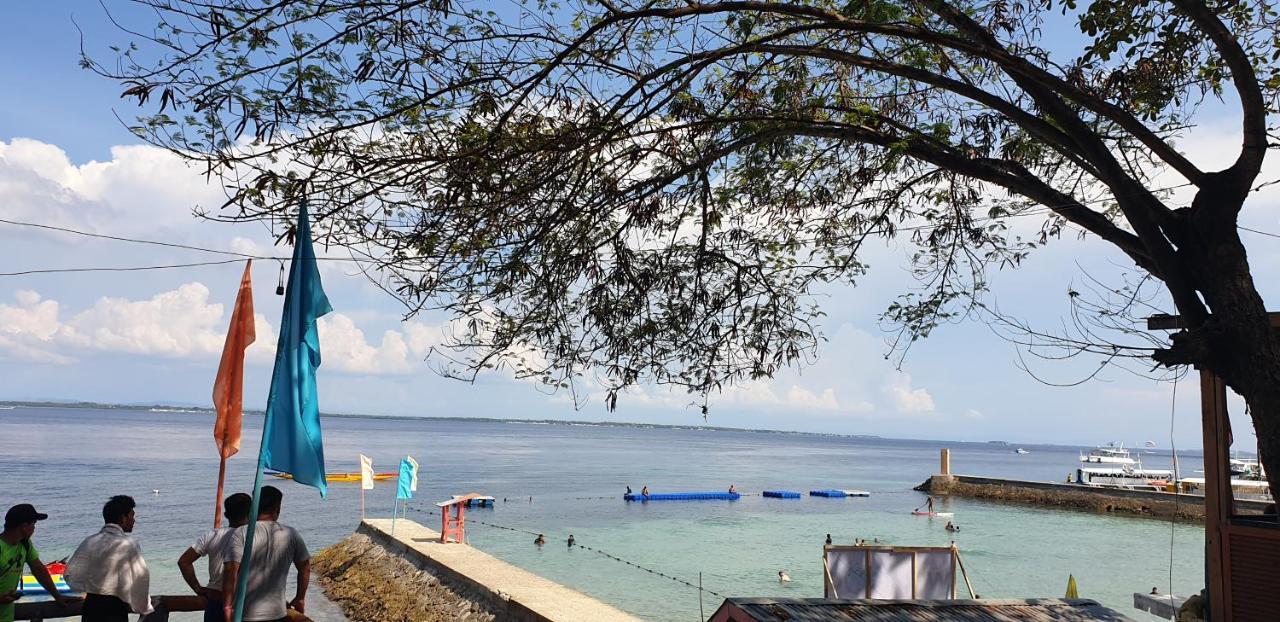 Mactan Newtown Condo With Garden And Ocean View 8Newtown Blvd Lapu-Lapu City Eksteriør billede