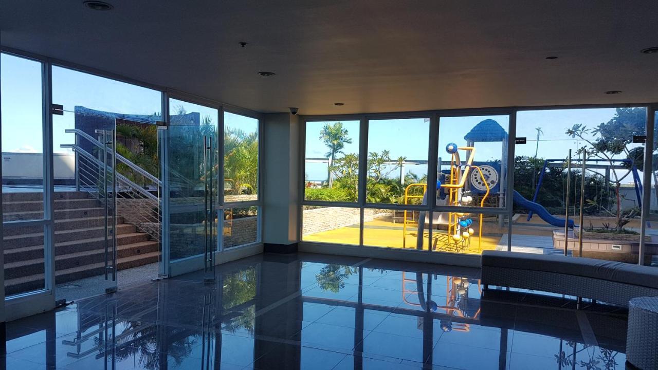 Mactan Newtown Condo With Garden And Ocean View 8Newtown Blvd Lapu-Lapu City Eksteriør billede